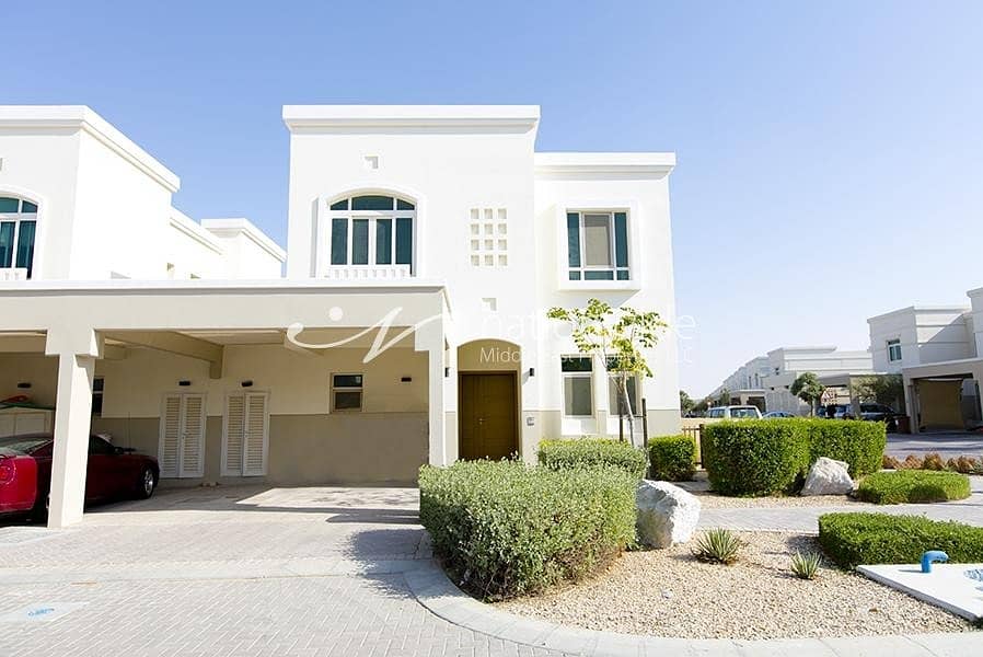 Experience Convenience In This 2+1 Townhouse Experience Convenience In This 2+1 Townhouse