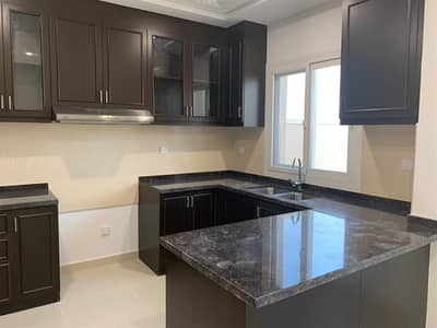 Open House On Friday From 10 PM Up To 5 PM Open House On Friday From 10 PM Up To 5 PM