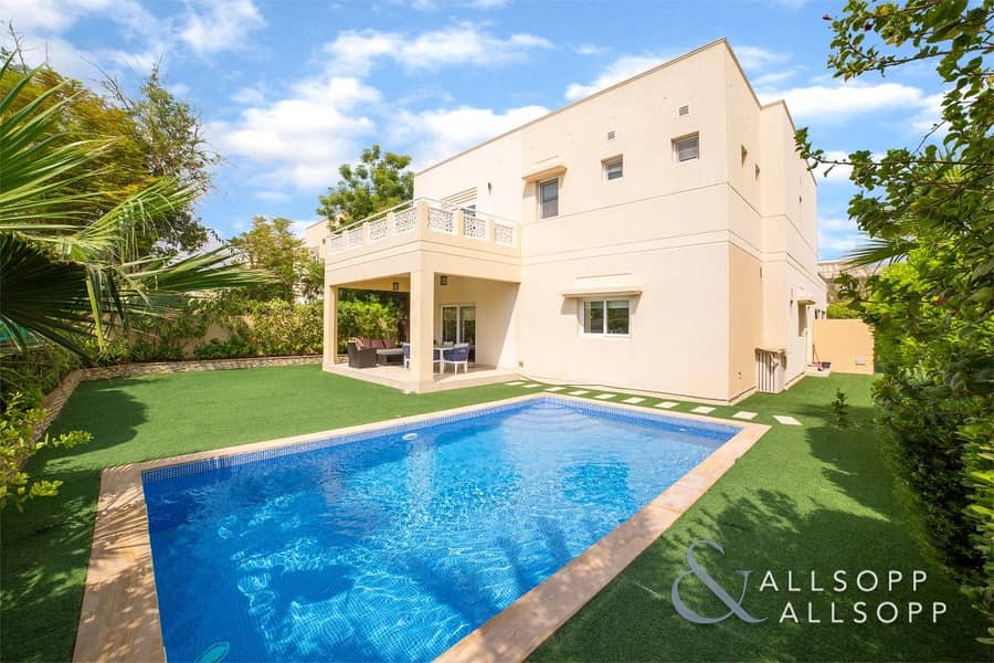 Upgraded | Large 4 Bedroom | Private Pool