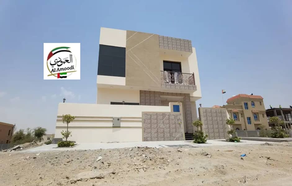 For urgent sale and the price is attractive from the owner without commission or down payment from the buyer and at a very special price. New villa near the main street directly, high quality personal finishing near the Rahmaniyah area in Sharjah