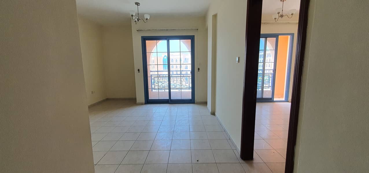 Close to Bus Stop - Persia Cluster One bed with Long Balcony for Rent