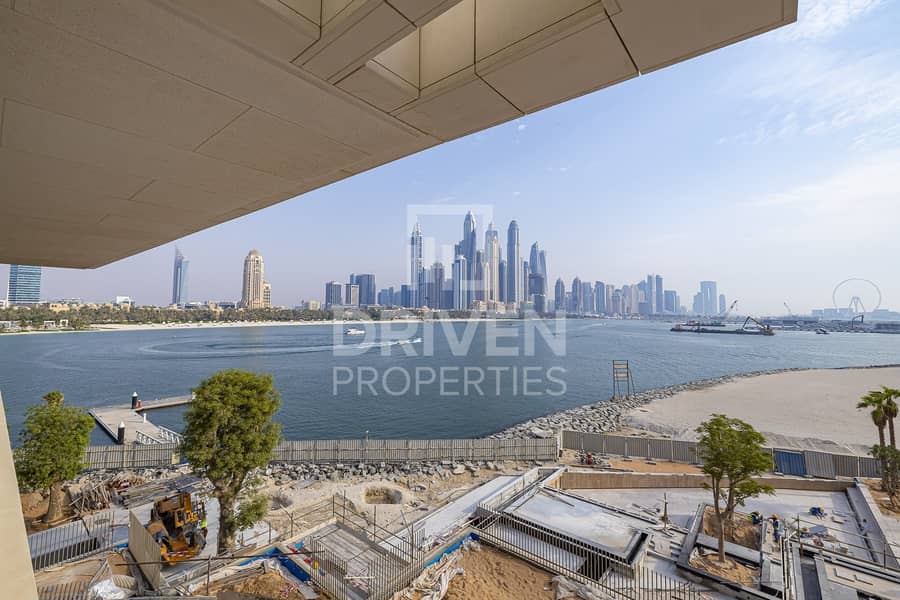 Luxurious 3 Bedroom Apartment with Sea View