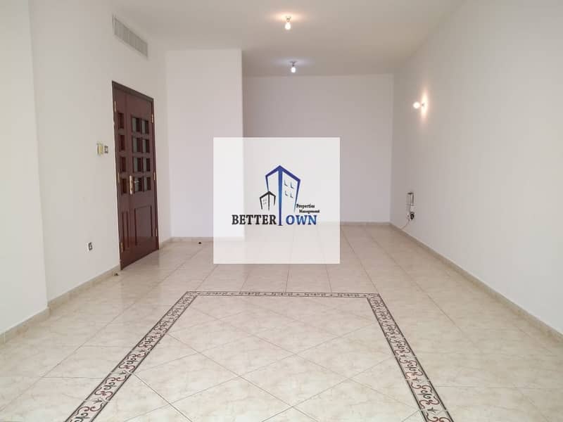 AMAZING HUGE Apartment with 3 Bedrooms 3 Bathrooms in Al Falah Street