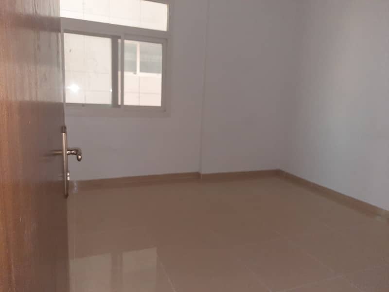 Квартира в Абу Шагара, 2 cпальни, 31000 AED - 4700895