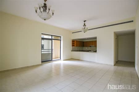 Vacant | 2 Bedrooms | Spacious | 1 Parking Space Vacant | 2 Bedrooms | Spacious | 1 Parking Space