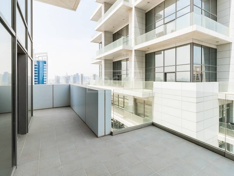 41 Affordable Large 1 Bed | Loft Penthouse | Chiller in Dewa