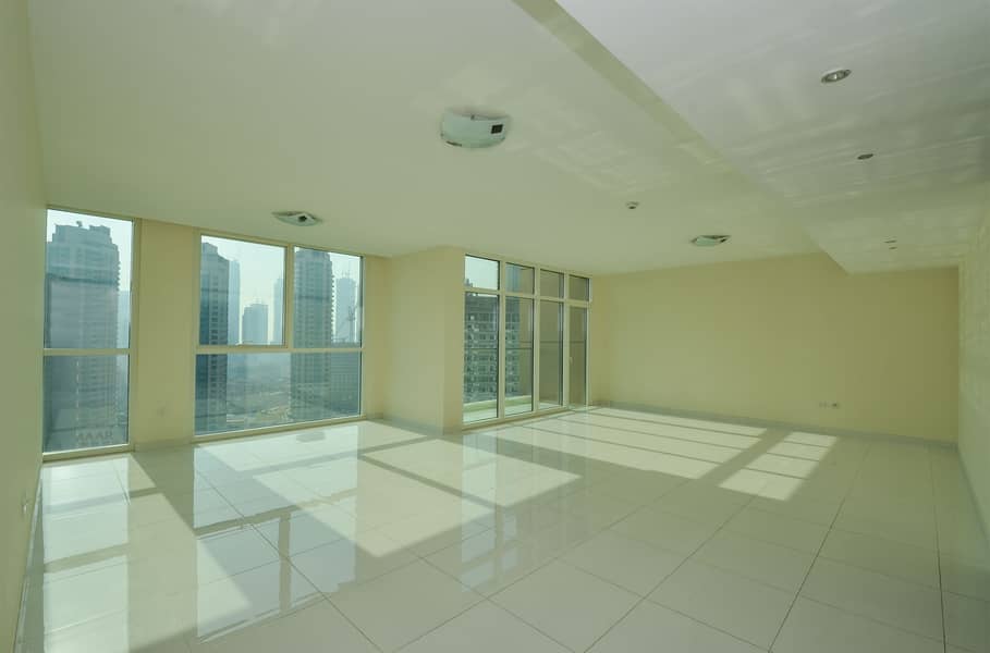 Spacious  bright and high floor unit with Canal | Burj khalifa view