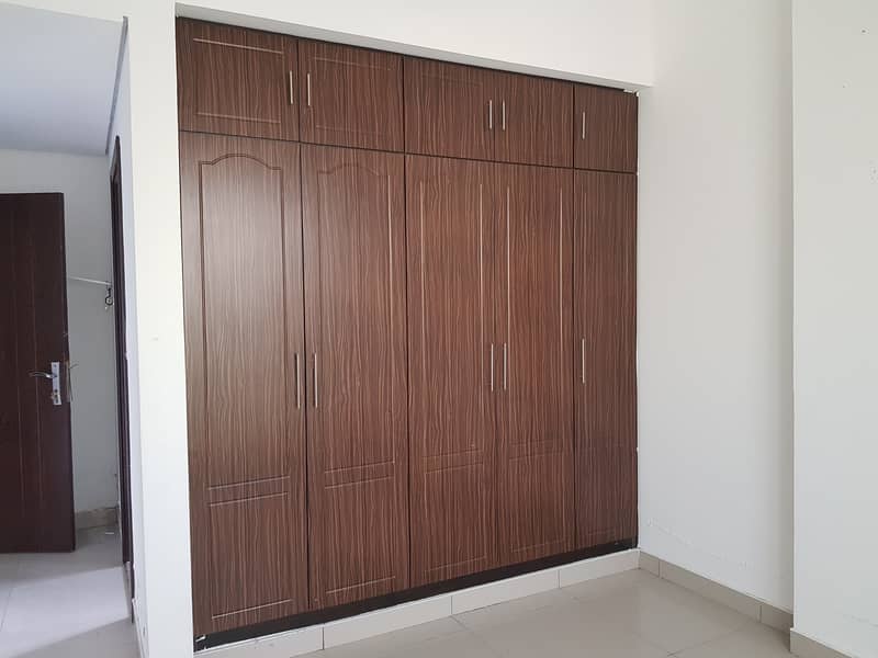 3 NEW BUILDING-1 MONTH FREE-2 BHK WITH BALCONY-WARDROBES-GYM-POOL-PARKING 43K
