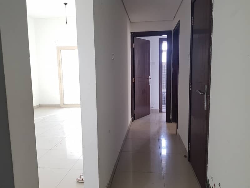 10 NEW BUILDING-1 MONTH FREE-2 BHK WITH BALCONY-WARDROBES-GYM-POOL-PARKING 43K