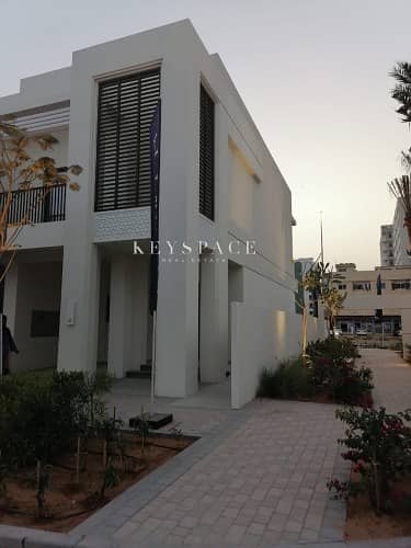 3 Luxury Villa For Rent|Fitted Kitchen|Beach Access
