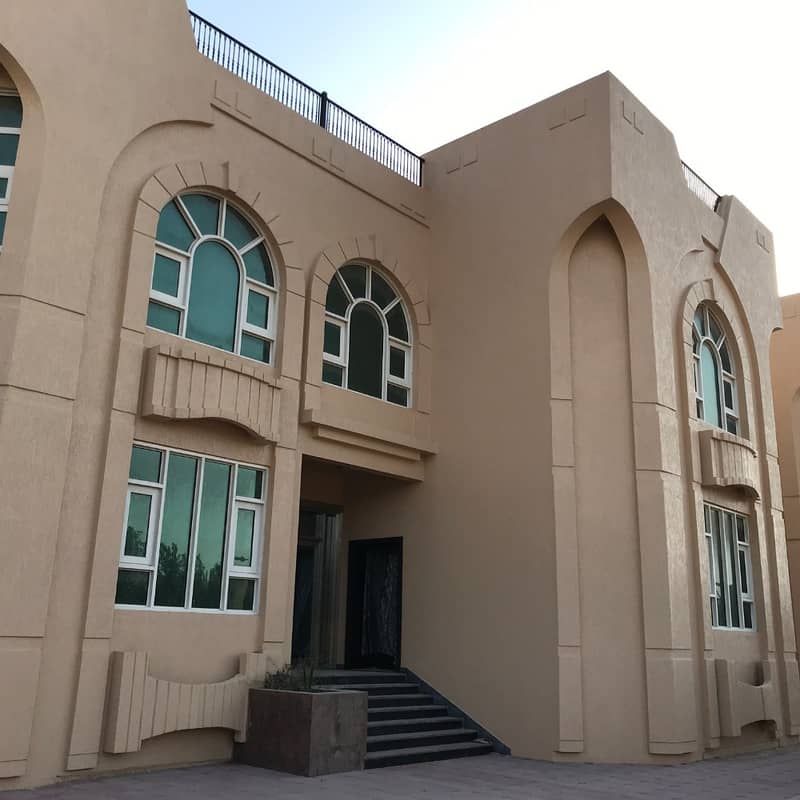 Large commercial residential villa and excellent location in Ramtha for sale