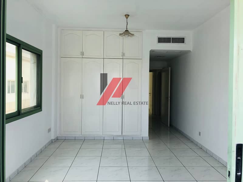 OPEN VIEW 2 MINT WALKING DISTANCE FROM METRO FAMILY SHARING APARTMENT NICE BUILDING IN 70K