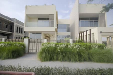 Luxurious 5BR+S Mansion Luxurious 5BR+S Mansion
