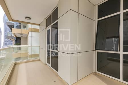 Amazing Unit with Maids room on High Floor Amazing Unit with Maids room on High Floor