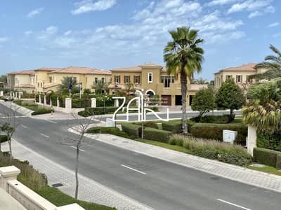 Lovely 3 BR Townhouse Well Maintained with garden Lovely 3 BR Townhouse Well Maintained with garden