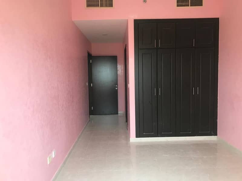 Pool and Gym! Free 1 BHK Flat available for SALE in GoldCrest Tower. Pool and Gym! Free 1 BHK Flat available for SALE in GoldCrest Tower.