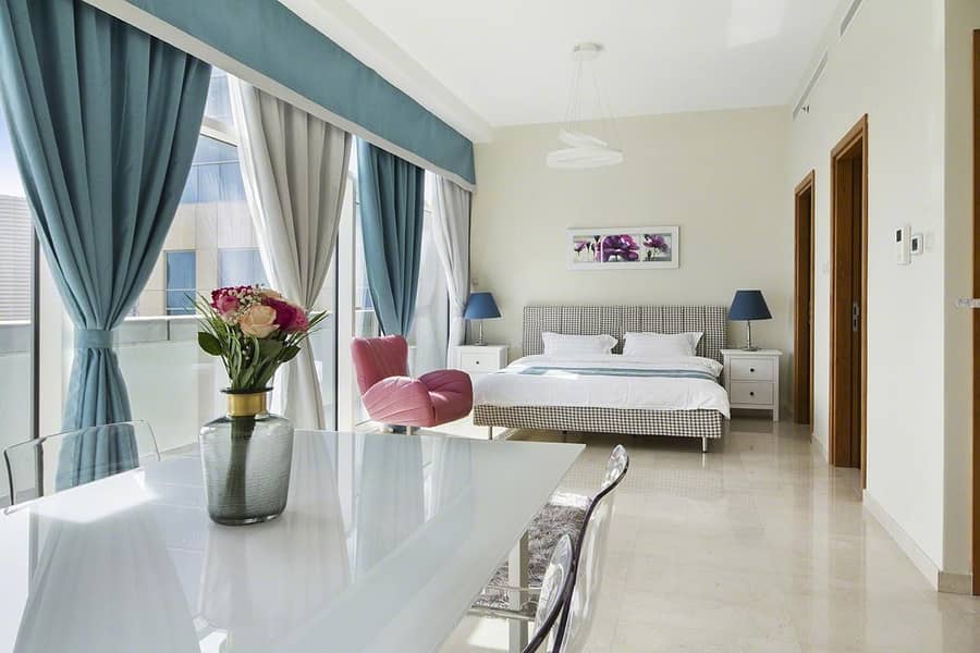 Hotel-style furniture for luxury living @ Bay Square Hotel-style furniture for luxury living @ Bay Square