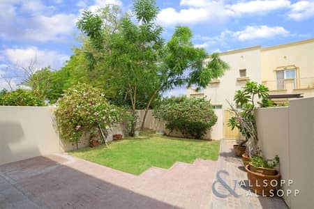 Partial Lake View | 2 Bed | Available Now Partial Lake View | 2 Bed | Available Now