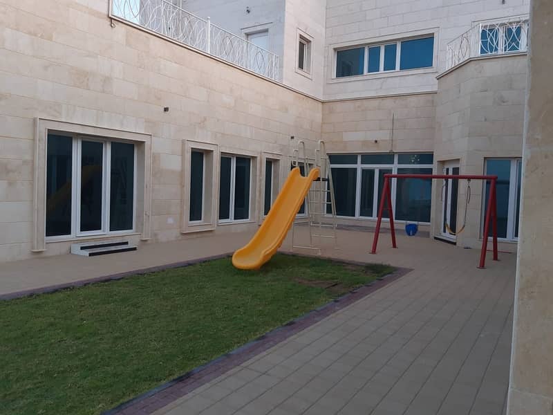 Andalusian style villa for sale in Al-Hwashi 20 thousand feet Andalusian style villa for sale in Al-Hwashi 20 thousand feet