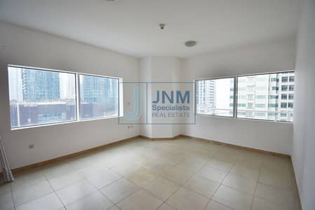 Well-maintained 2 Beds with Balcony | Low Floor Well-maintained 2 Beds with Balcony | Low Floor