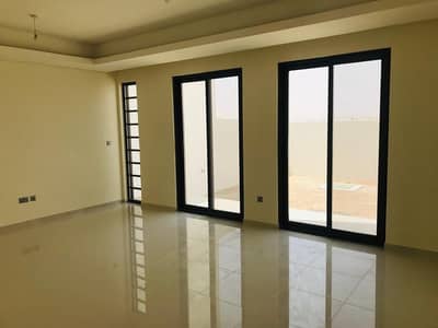 LIMITED OFFER- 5 BED NEAR COMMUNITY CENTER LIMITED OFFER- 5 BED NEAR COMMUNITY CENTER