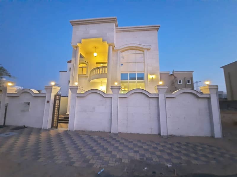 For sale villa in Jasmine with electricity, water and air conditioners At a very good price, new three floors
