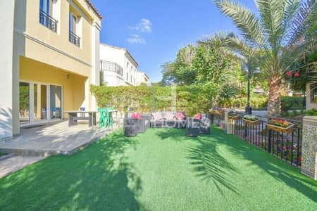Upgraded Non-Perimeter | Vacant on Transfer Upgraded Non-Perimeter | Vacant on Transfer