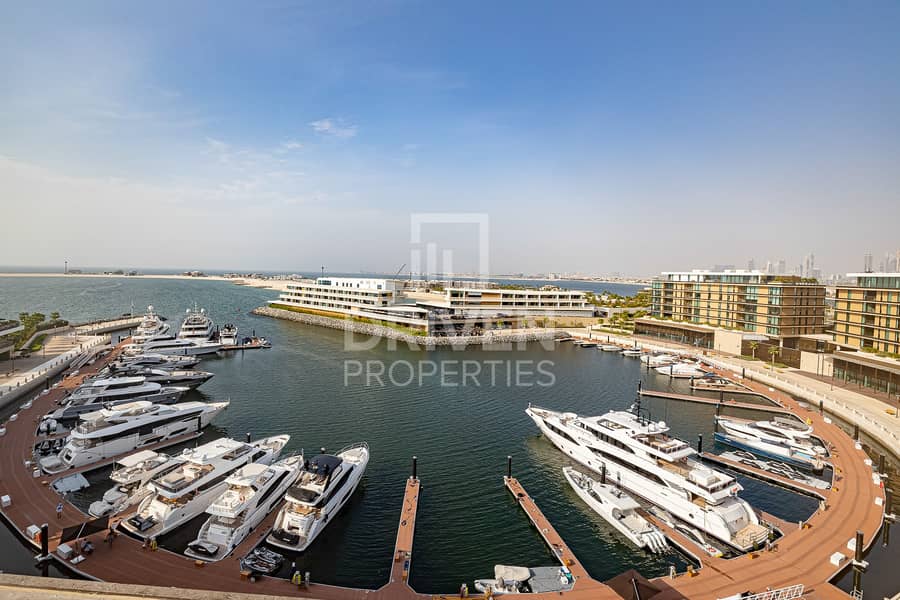 Luxurious 4 Br Penthouse | Full Sea View Luxurious 4 Br Penthouse | Full Sea View