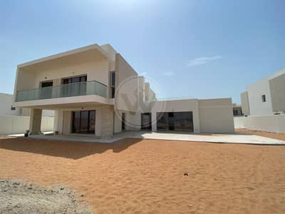 The best villa in Yas Acres - huge corner plot! The best villa in Yas Acres - huge corner plot!