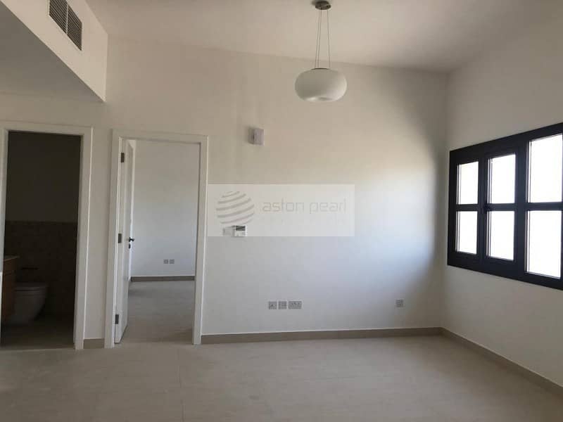 Brand New and Vacant | 1BR | No Balcony