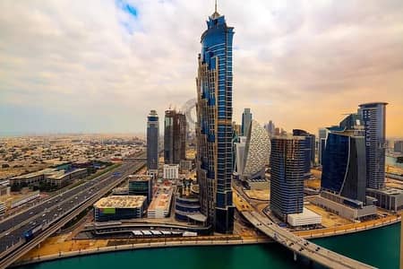 Beautiful Luxurious One Bedroom Apartment on Sheikh Zayed Road Beautiful Luxurious One Bedroom Apartment on Sheikh Zayed Road