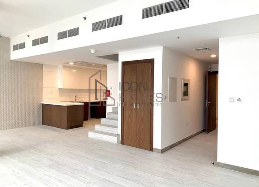 DUPLEX |Brand New and Bright 2 Bedroom Apartment