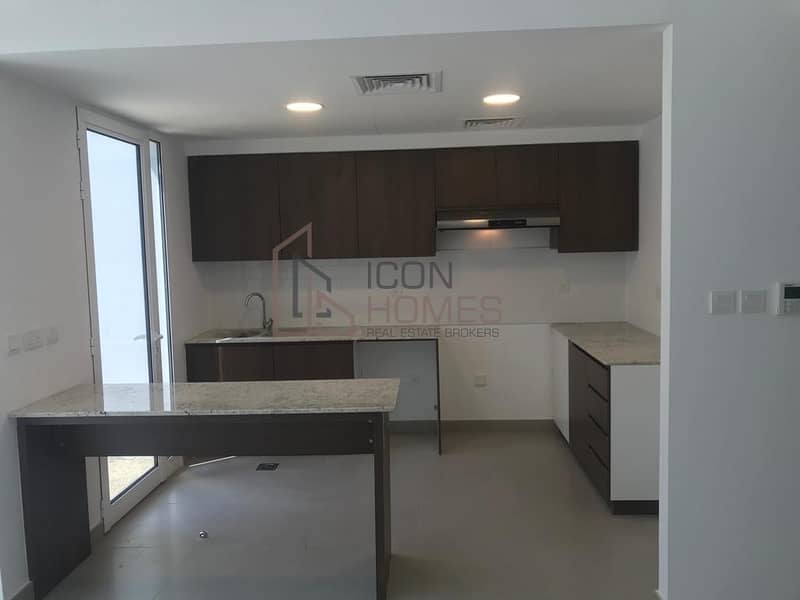 BRIGHT| MODERN AND SPACIOUS 2BR +maid TOWNHOUSE