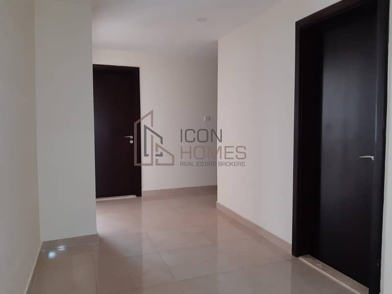 4 HUGE AND SPACIOUS 2BR| WITH PRIVATE GARDEN & BALCONY