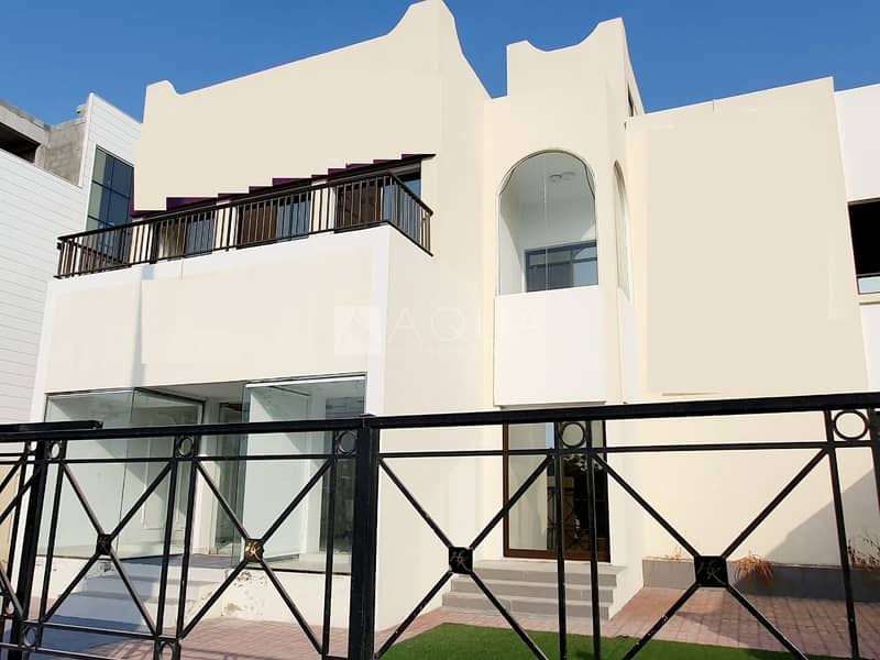 Villa for Commercial Use | Jumeirah Road