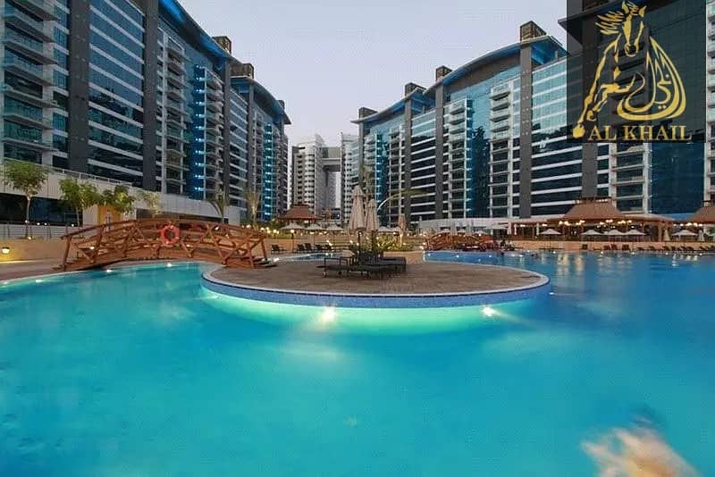 Spacious 1 Bed Apt with Marina and Sea View