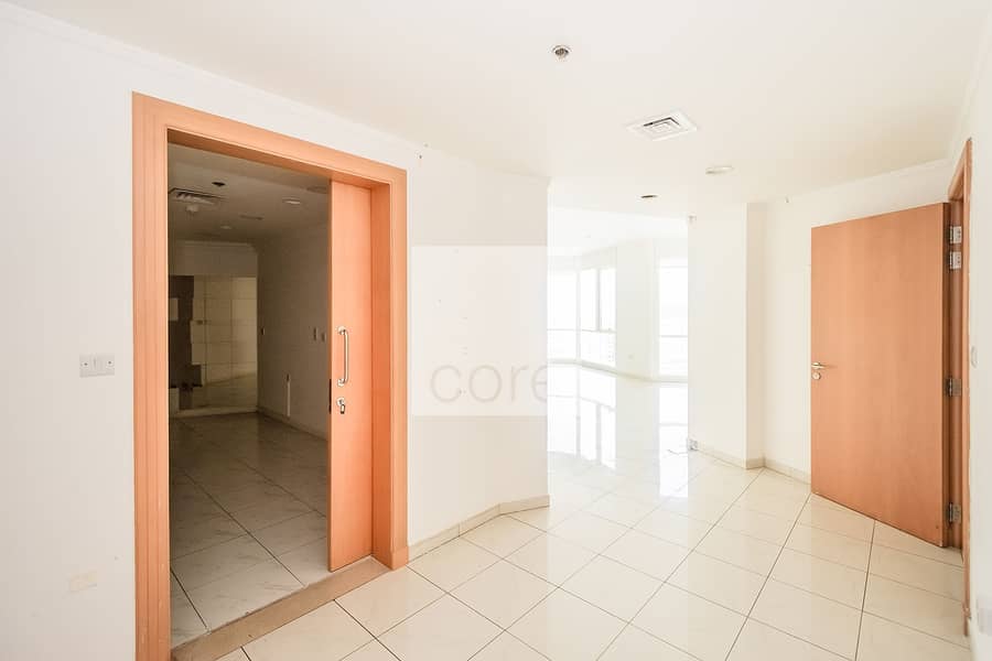 Spacious Fitted Unit | Prime Location