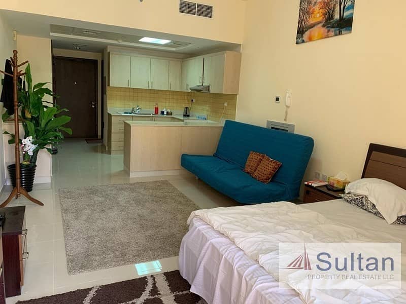 5 Nicely Furnished Studio in Bab al Bahr View Garden