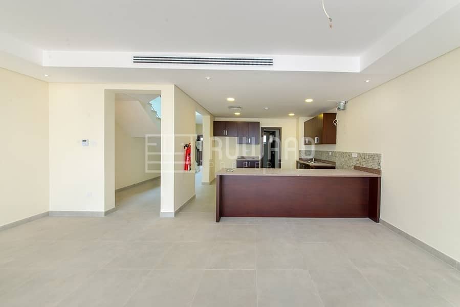 12 2 Bedroom Villa for Rent in Mina Al Arab