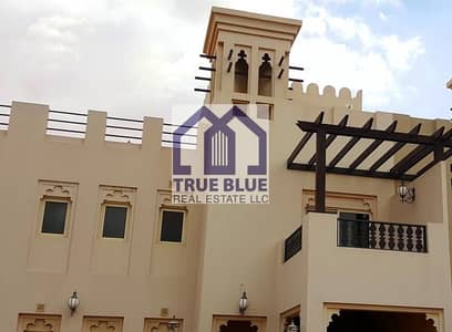 BEST DEAL: TOWN HOUSE FOR SALE IN BERLIN STREET NEAR POOL BEST DEAL: TOWN HOUSE FOR SALE IN BERLIN STREET NEAR POOL