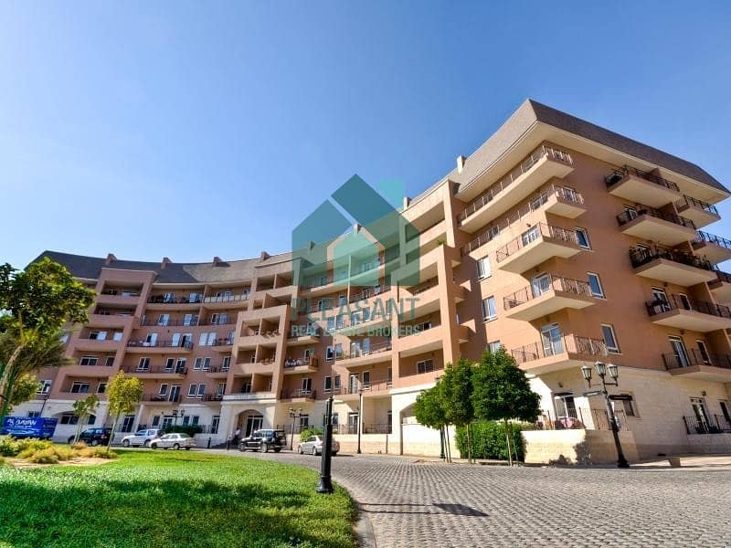 Vacant Specious 1BR Apt For Rent In Shakespare Circus. Vacant Specious 1BR Apt For Rent In Shakespare Circus.