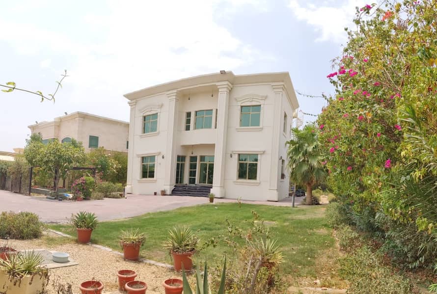 High End Quality | Independent | 04 BED Villa | Spacious Garden | Well Maintained Villa