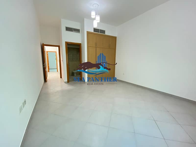 3+ MAID | LIMITED UNIT | GRAB NOW 3+ MAID | LIMITED UNIT | GRAB NOW