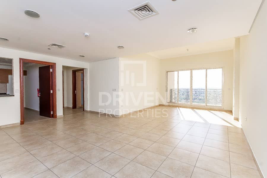 Ready to Move in Apt with Golf Course View