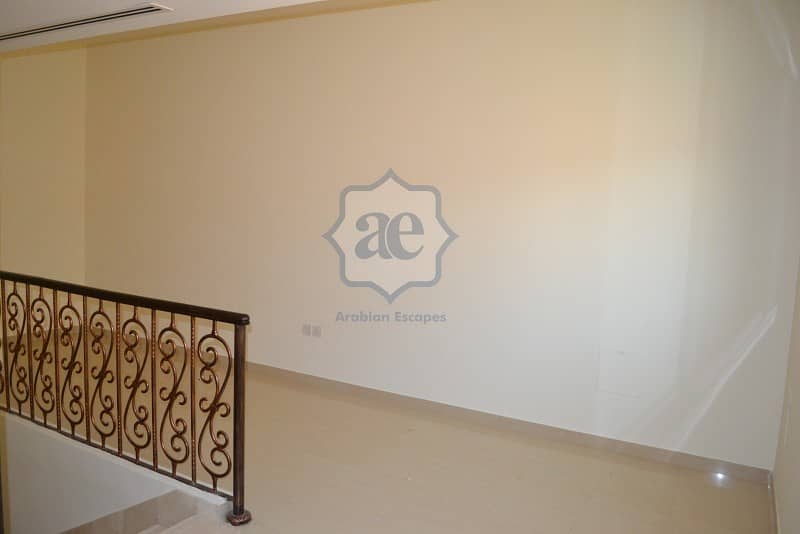 Vacant Townhouse | 4BR on Pool Community Vacant Townhouse | 4BR on Pool Community