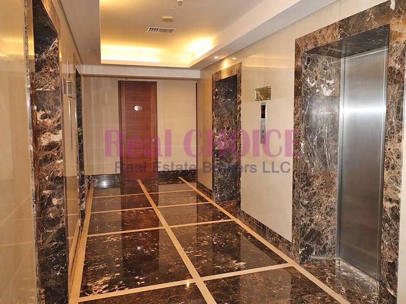 9 Flat with very less price|Front of metro station