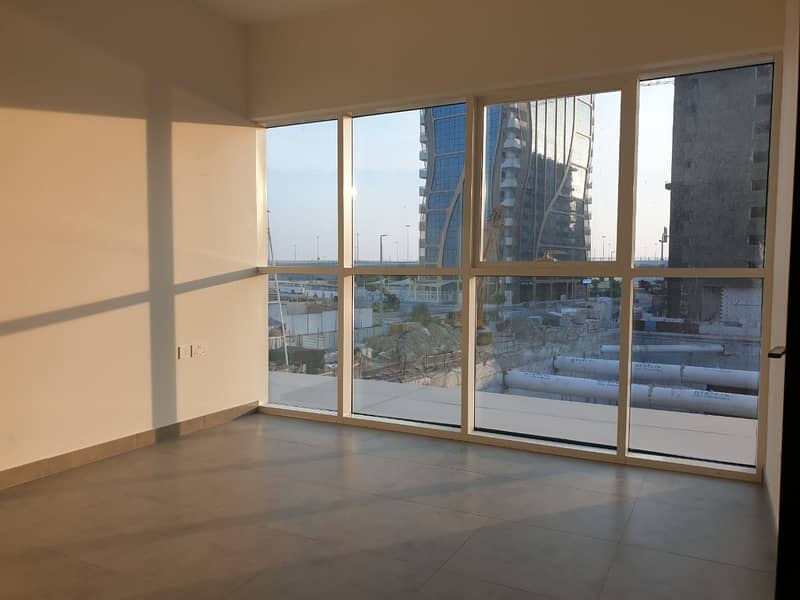 Canal View 1 BR with Private Terrace, Swimming Pool, Gym in Al Raha