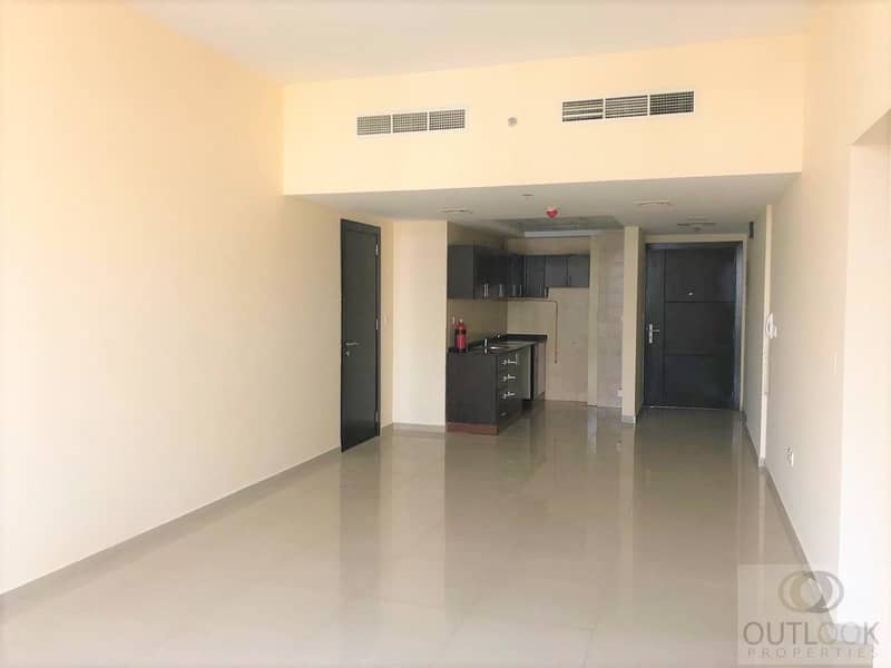 Unfurnished 2BR | Golf View | Urgent Sale Unfurnished 2BR | Golf View | Urgent Sale