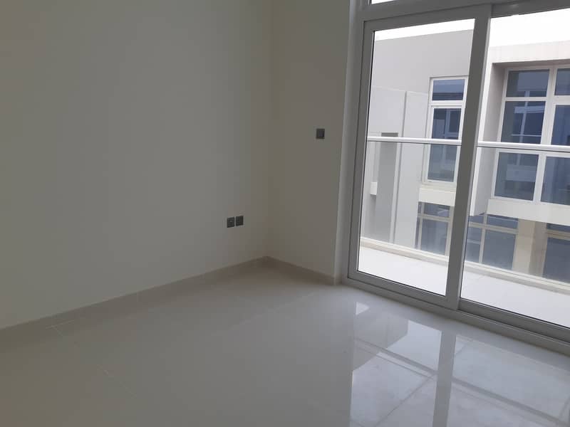 12 cheuqes,Brand New, 3 BR Townhouse for Rent in Vardon Akoya Oxygen