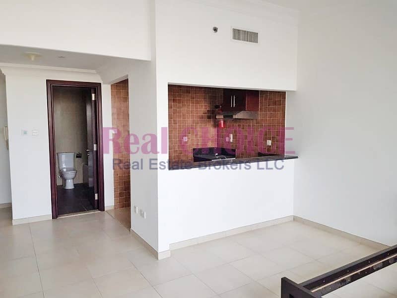 2 Amazing flat in front of bus station with less price